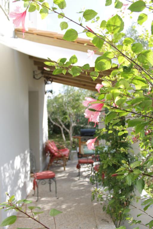 Les Jardins De Porto Pollo Apartment Exterior photo